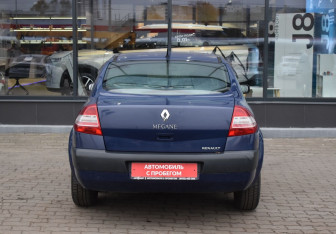 Подержанный автомобиль Renault Megane Sedan 2007 года (6 фото)