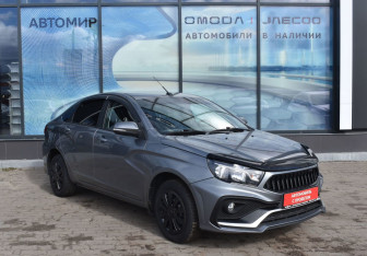 Подержанный автомобиль LADA (ВАЗ) Vesta Sedan 2019 года (3 фото)