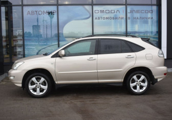 Подержанный автомобиль Lexus RX 2007 года (8 фото)