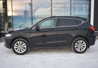 Подержанный автомобиль Haval H2 2016 года (8 фото)