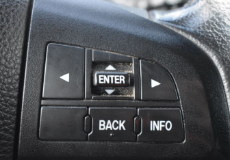 Подержанный автомобиль Mazda CX-7 2011 года (15 фото)