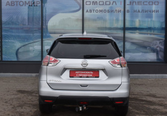Подержанный автомобиль Nissan X-Trail 2018 года (6 фото)