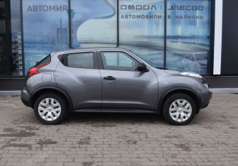 Подержанный автомобиль Nissan Juke 2014 года (4 фото)
