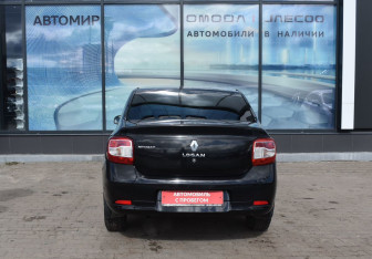 Подержанный автомобиль Renault Logan Sedan 2014 года (6 фото)