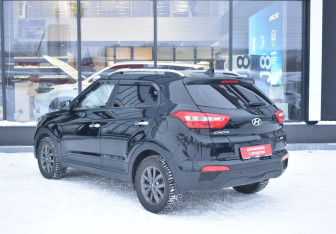 Подержанный автомобиль Hyundai Creta 2020 года (7 фото)