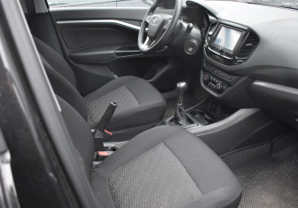 Подержанный автомобиль LADA (ВАЗ) Vesta Sedan 2017 года (10 фото)