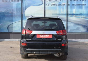 Подержанный автомобиль Peugeot 4007 2008 года (6 фото)