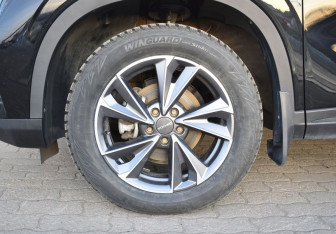 Подержанный автомобиль Omoda C5 2024 года (9 фото)