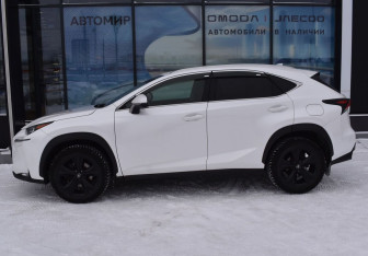 Подержанный автомобиль Lexus NX 2015 года (8 фото)