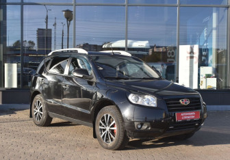 Подержанный автомобиль Geely Emgrand X7 2014 года (4 фото)
