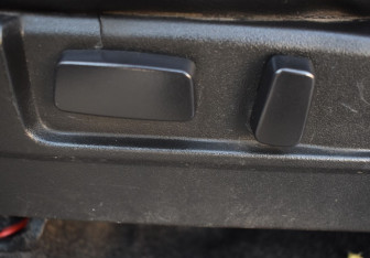 Подержанный автомобиль Mitsubishi Pajero Sport 2013 года (15 фото)