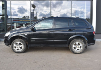 Подержанный автомобиль SsangYong Kyron 2014 года (8 фото)