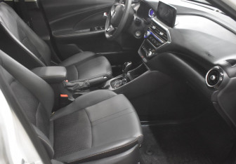 Подержанный автомобиль Changan Alsvin 2023 года (10 фото)