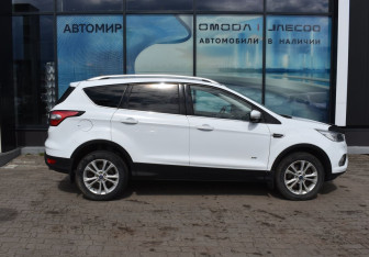 Подержанный автомобиль Ford Kuga 2018 года (4 фото)