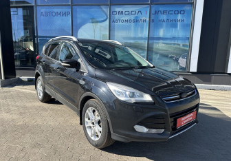 Подержанный автомобиль Ford Kuga 2013 года (3 фото)