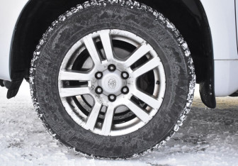 Подержанный автомобиль Toyota Land Cruiser Prado 2010 года (9 фото)