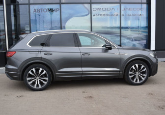 Подержанный автомобиль Volkswagen Touareg 2018 года (4 фото)