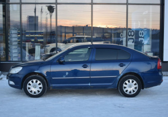 Подержанный автомобиль Skoda Octavia Liftback 2008 года (8 фото)