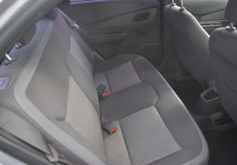Подержанный автомобиль Chevrolet Cobalt Sedan 2013 года (11 фото)