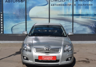 Подержанный автомобиль Toyota Avensis Sedan 2006 года (2 фото)