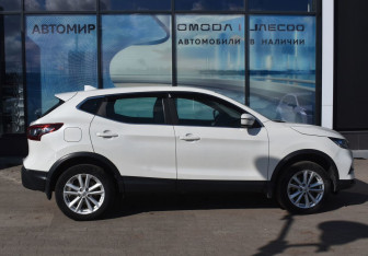 Подержанный автомобиль Nissan Qashqai 2020 года (4 фото)