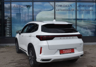 Подержанный автомобиль Exeed LX 2024 года (7 фото)