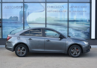 Подержанный автомобиль Chevrolet Cruze Sedan 2011 года (4 фото)