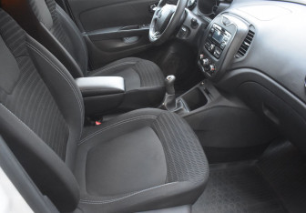 Подержанный автомобиль Renault Kaptur 2016 года (10 фото)