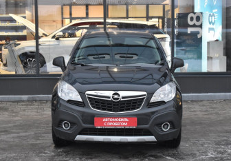 Подержанный автомобиль Opel Mokka 2013 года (2 фото)