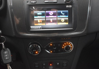 Подержанный автомобиль Renault Logan Sedan 2019 года (14 фото)