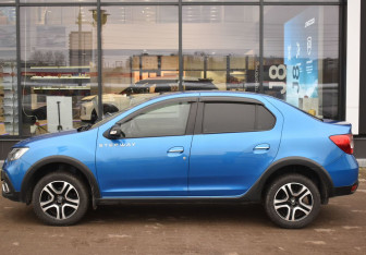 Подержанный автомобиль Renault Logan Sedan 2019 года (8 фото)