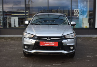 Подержанный автомобиль Mitsubishi ASX 2017 года (2 фото)