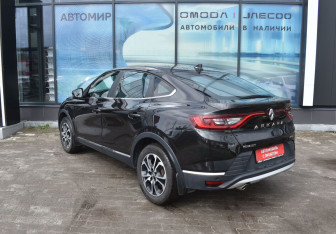 Подержанный автомобиль Renault Arkana 2020 года (7 фото)