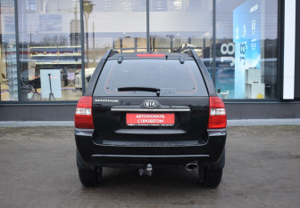 Подержанный автомобиль Kia Sportage 2007 года (6 фото)