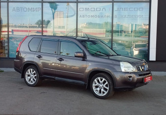 Подержанный автомобиль Nissan X-Trail 2008 года (3 фото)
