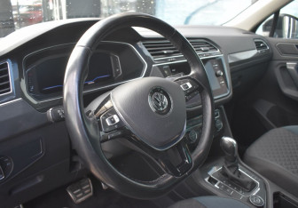 Подержанный автомобиль Volkswagen Tiguan 2020 года (14 фото)
