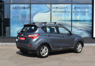 Подержанный автомобиль Changan CS35 2014 года (5 фото)