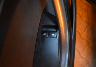 Подержанный автомобиль Opel Astra Hatchback 2012 года (12 фото)