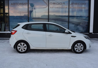 Подержанный автомобиль Kia Rio Hatchback 2012 года (4 фото)