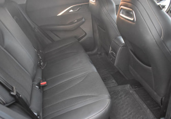 Подержанный автомобиль Omoda C5 2024 года (11 фото)