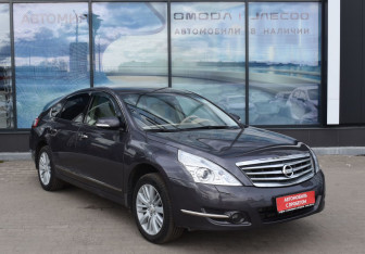 Подержанный автомобиль Nissan Teana 2012 года (3 фото)