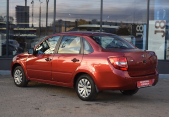 Подержанный автомобиль LADA (ВАЗ) Granta Sedan 2017 года (7 фото)