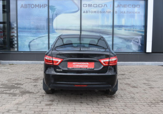 Подержанный автомобиль LADA (ВАЗ) Vesta Sedan 2017 года (6 фото)