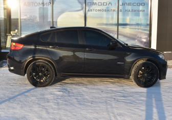 Подержанный автомобиль BMW X6 2013 года (4 фото)