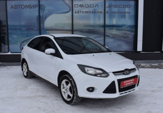 Подержанный автомобиль Ford Focus Sedan 2012 года (3 фото)