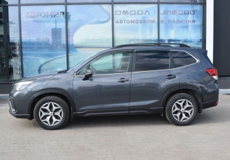 Подержанный автомобиль Subaru Forester Suv 2021 года (8 фото)