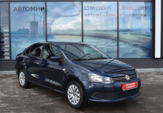 Подержанный автомобиль Volkswagen Polo Sedan 2014 года (3 фото)