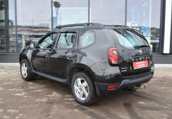 Подержанный автомобиль Renault Duster 2018 года (7 фото)