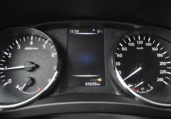 Подержанный автомобиль Nissan X-Trail 2018 года (14 фото)