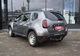 Подержанный автомобиль Renault Duster 2019 года (7 фото)